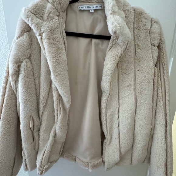 Faux fur jacket - Picture 4 of 4